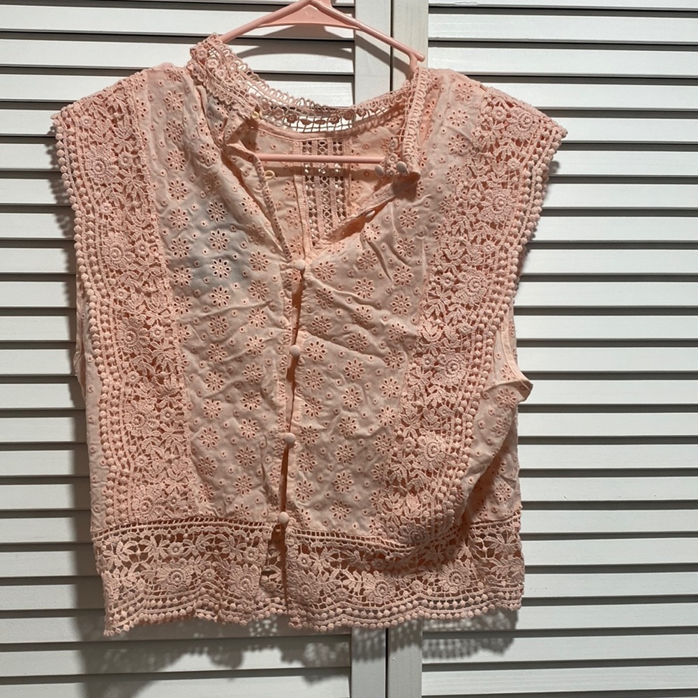 Médium Blush-colored Forever-21 Top!